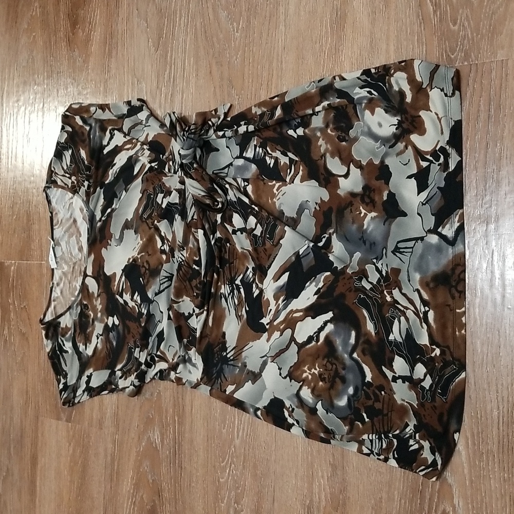 (L) Ricki's Floral Print Tunic Style Top Modest Retro Business Casual Office